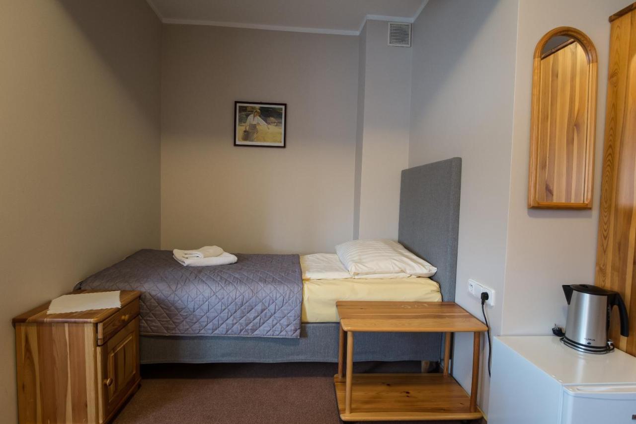 Gong Guest house *